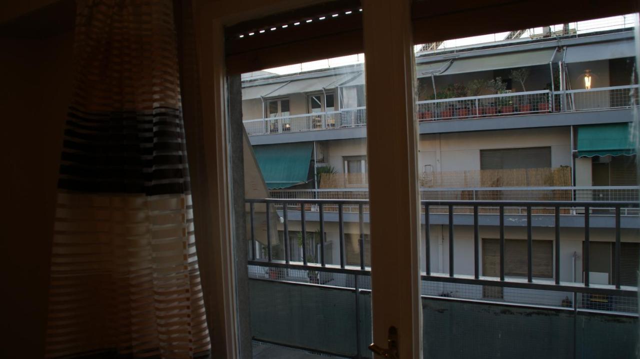 The Victoria Square Apartments Athena Bagian luar foto